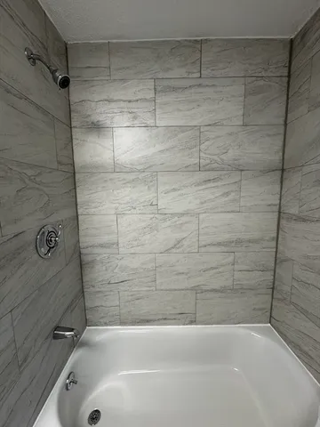 $2,300 | 49-51 7th Avenue, Unit 1, Lowell, MA 01854