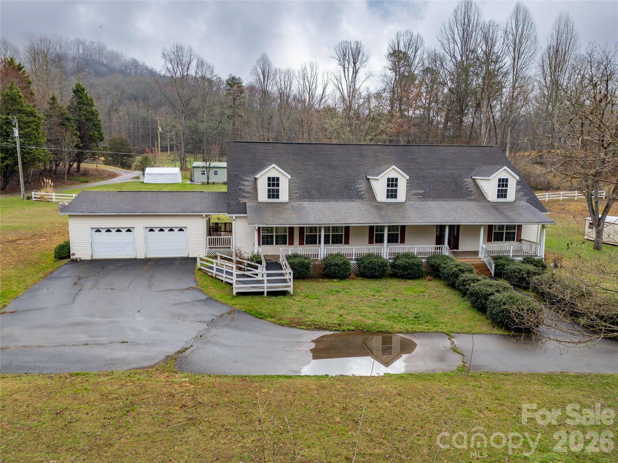 1564 Camp Creek Road Whittier, NC 28789 - Photo 32 of 36