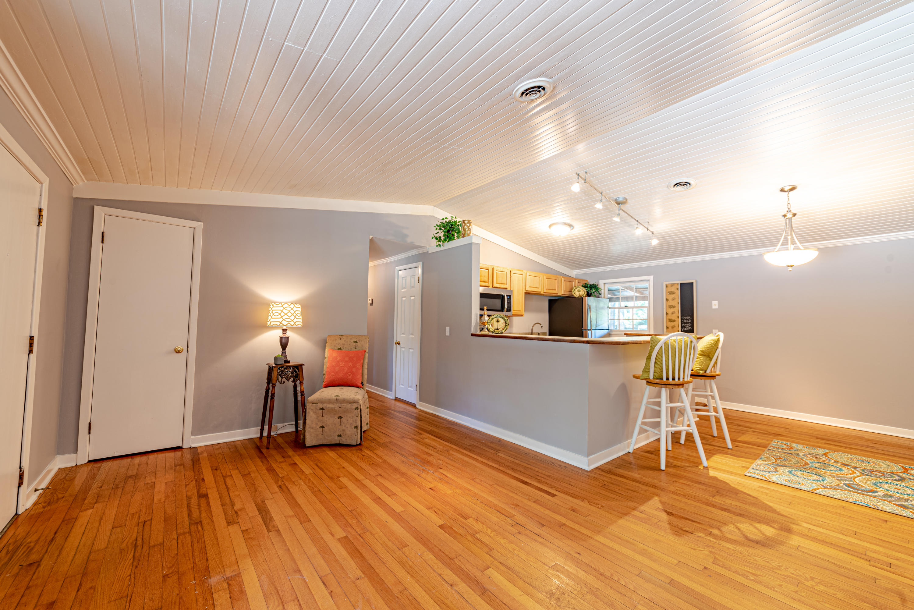 304 Pineland Road Walterboro, SC 29488 - Photo 3 of 25 304 Pineland Road
