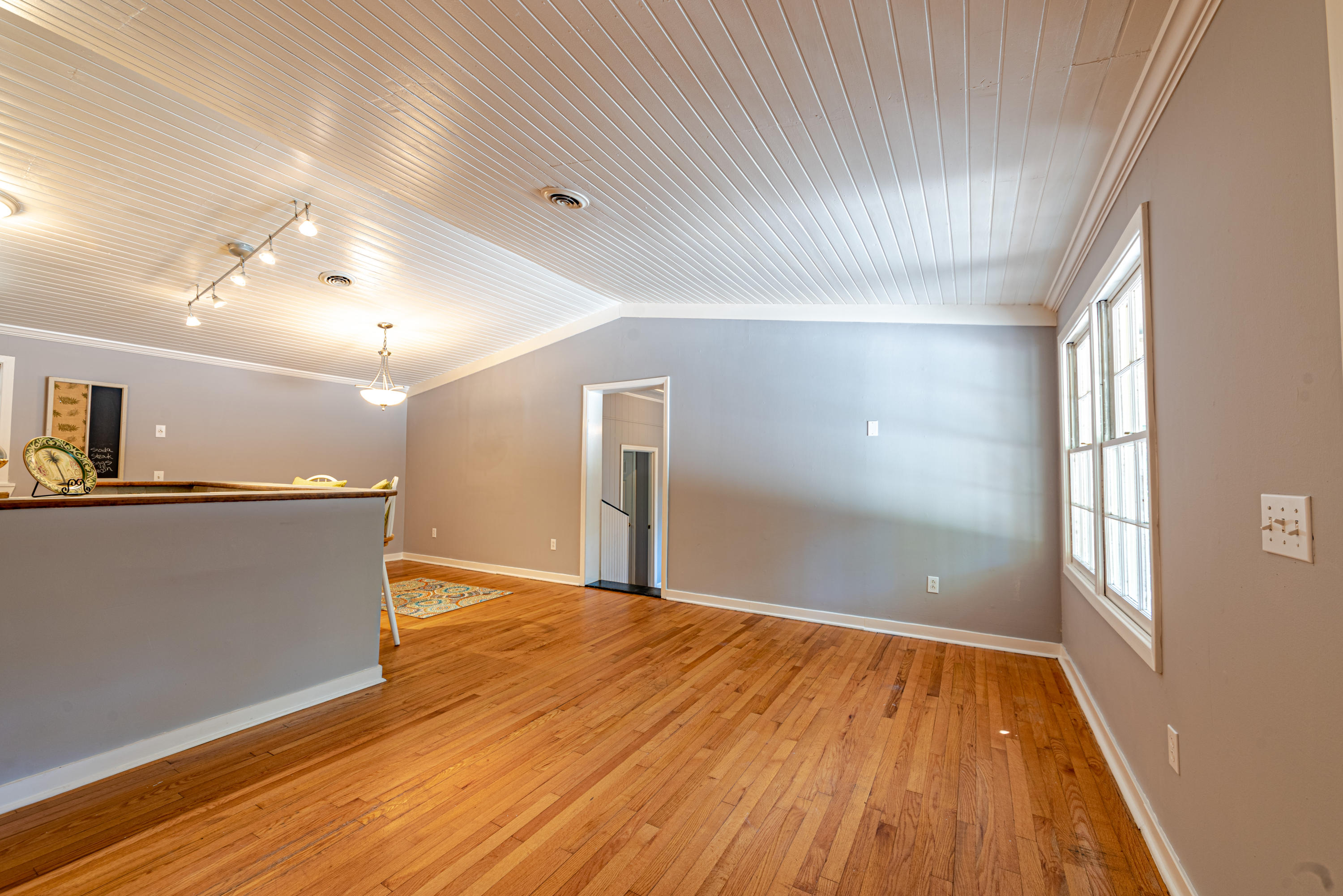 304 Pineland Road Walterboro, SC 29488 - Photo 9 of 25 304 Pineland Road