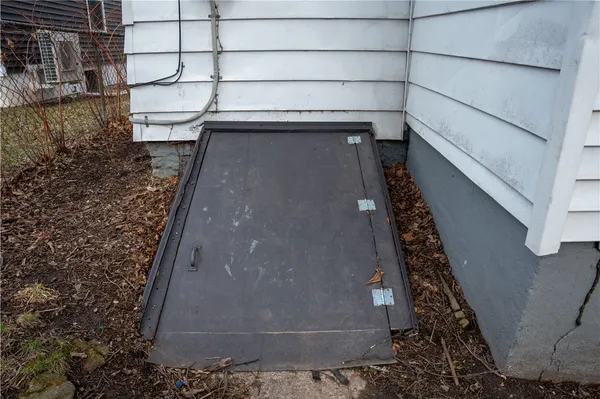 $99,000 | 111 Superior Street, Rochester, NY 14611