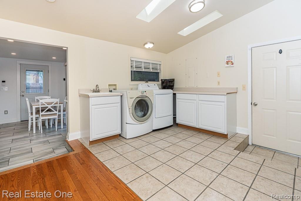 2460 Emmons Avenue Rochester Hills, MI 48307 - Photo 14 of 45