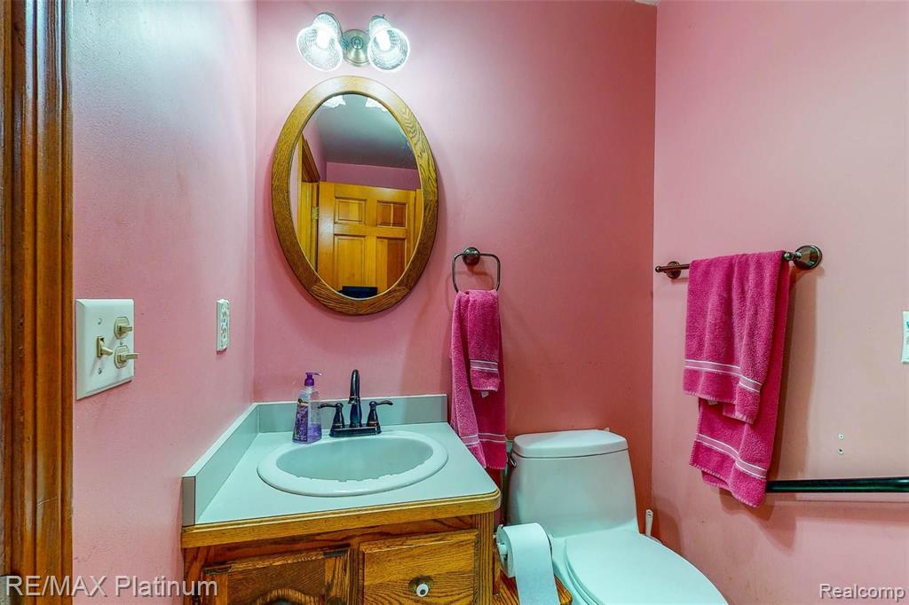 7498 Silver Lake Road Linden, MI 48451 - Photo 25 of 59
