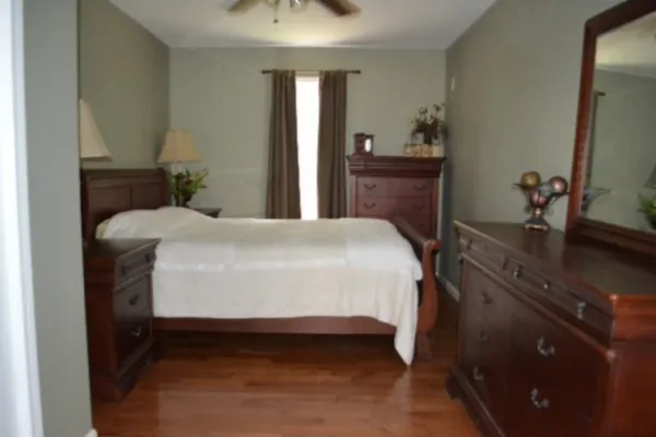 $159,900 | 218 East Lake Avenue, Celina, TN 38551