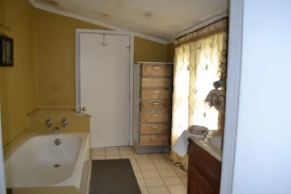 $159,900 | 218 East Lake Avenue, Celina, TN 38551