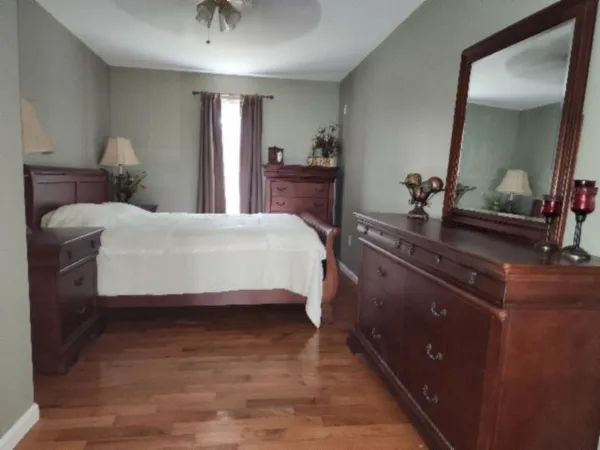 $159,900 | 218 East Lake Avenue, Celina, TN 38551