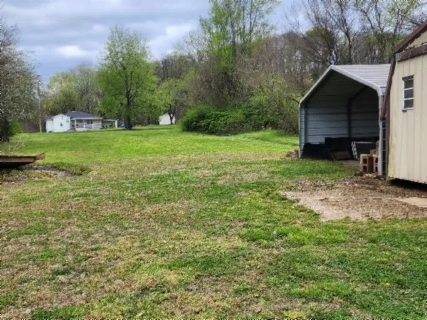 $159,900 | 218 East Lake Avenue, Celina, TN 38551