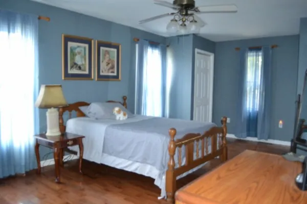 $159,900 | 218 East Lake Avenue, Celina, TN 38551