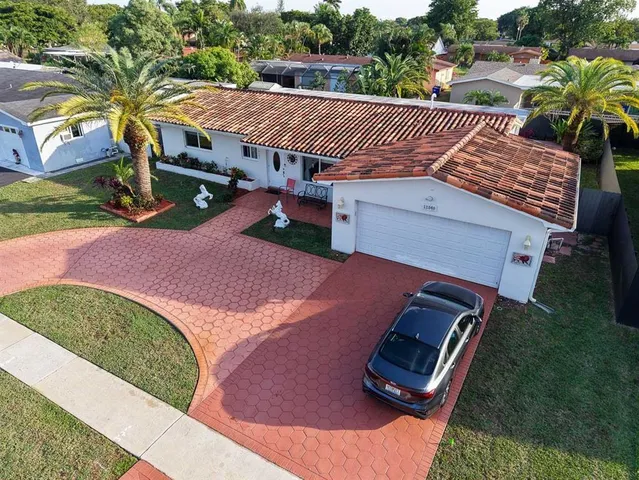 $799,999 | 11040 Northwest 16th Street, Pembroke Pines, FL 33026