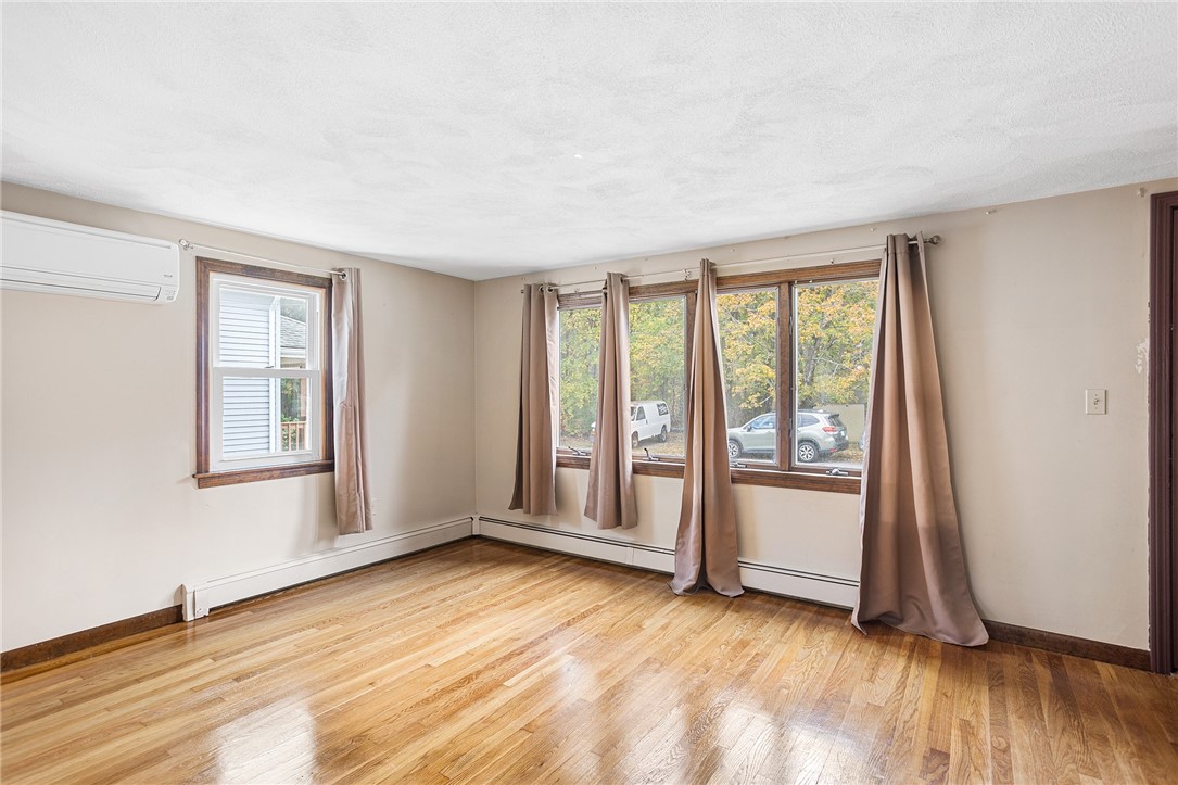 76 Fall Street Woonsocket, RI 02895 - Photo 3 of 28