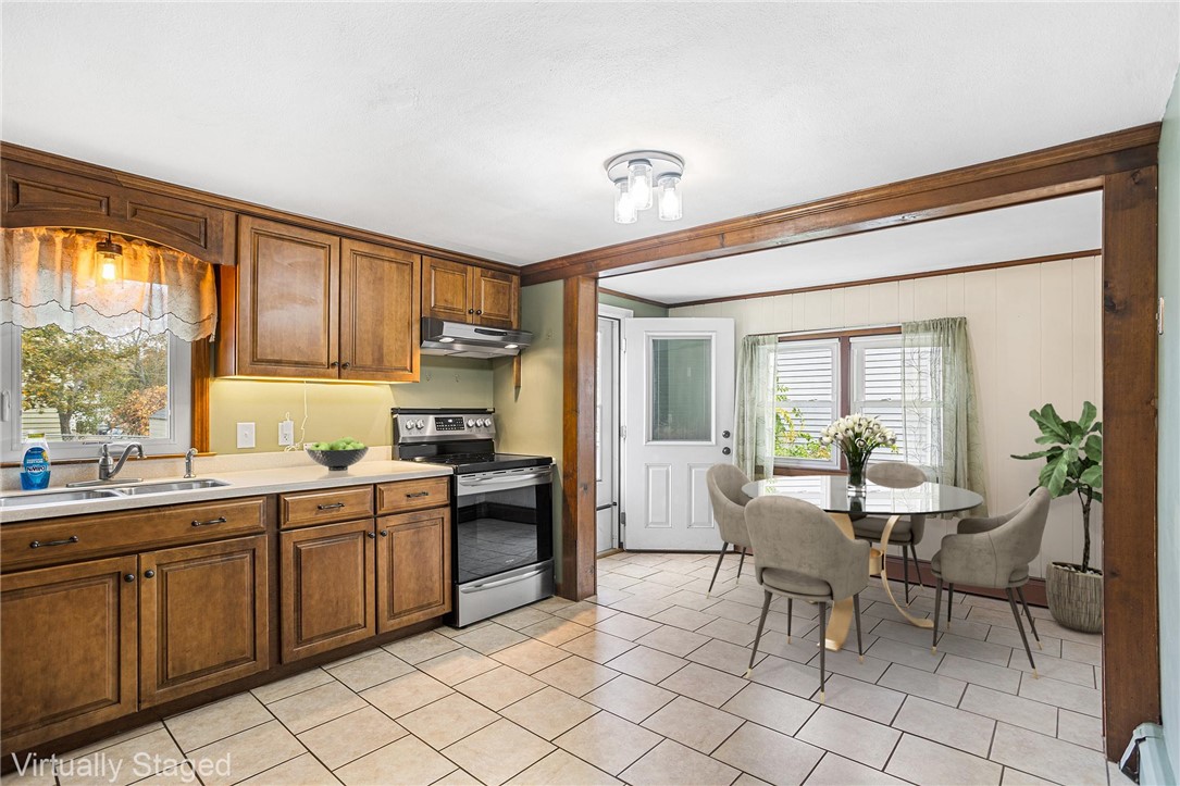 76 Fall Street Woonsocket, RI 02895 - Photo 6 of 28