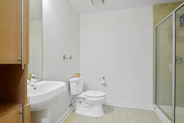 $2,800 | 5430 North Sheridan Road, Unit 304, Chicago, IL 60640