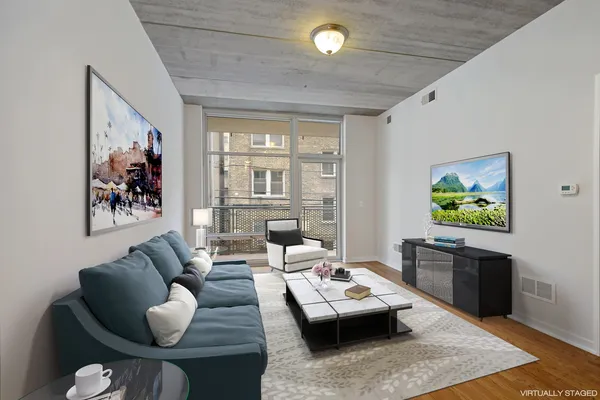 $2,800 | 5430 North Sheridan Road, Unit 304, Chicago, IL 60640