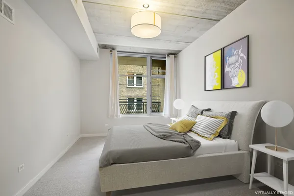 $2,800 | 5430 North Sheridan Road, Unit 304, Chicago, IL 60640