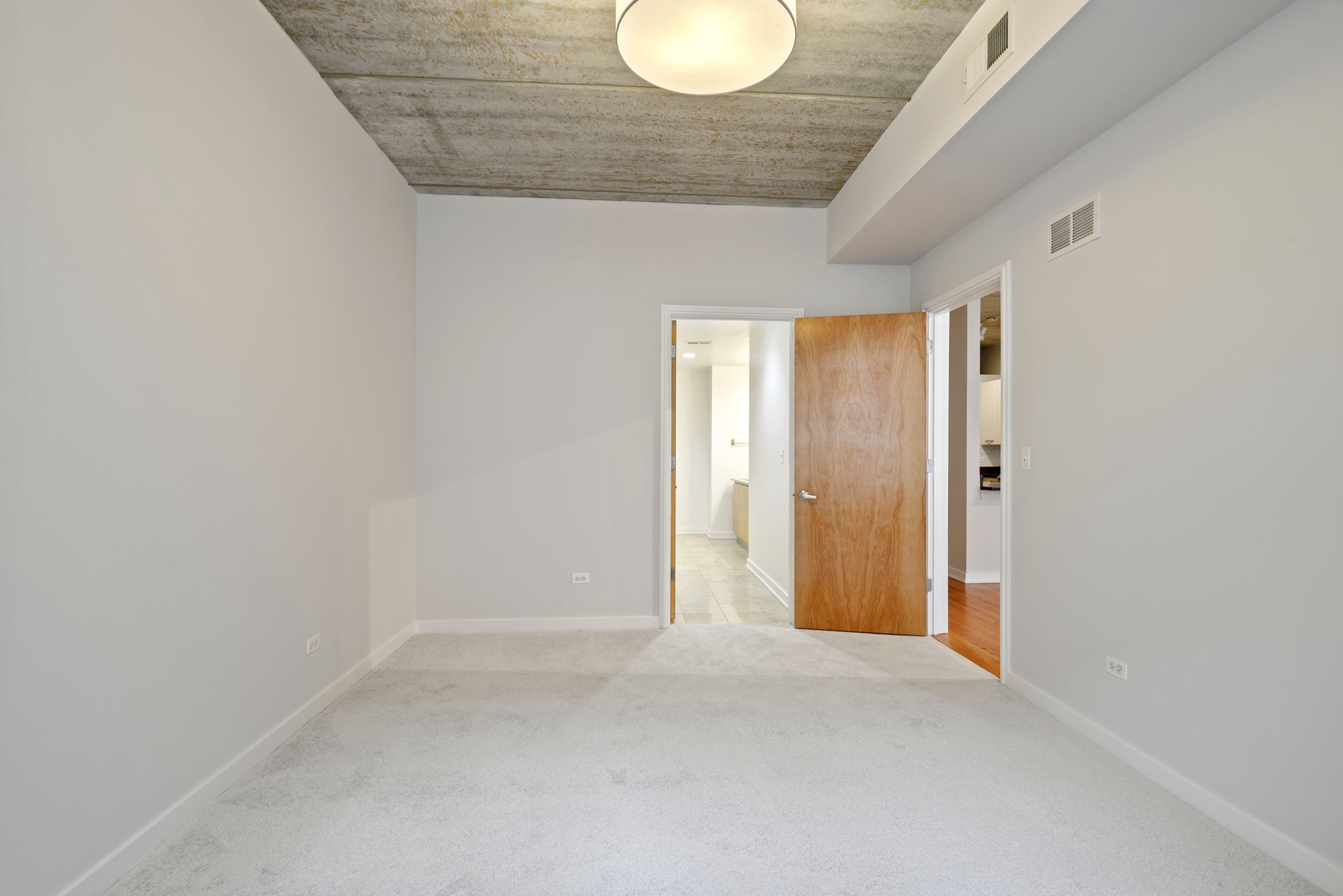 5430 North Sheridan Road, Unit 304 Chicago, IL 60640 - Photo 9 of 14