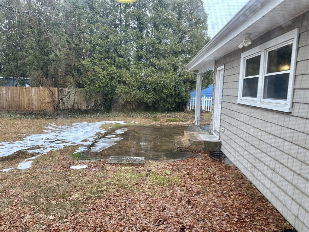 153 Freeman Street Haverhill, MA 01832 - Photo 26 of 31