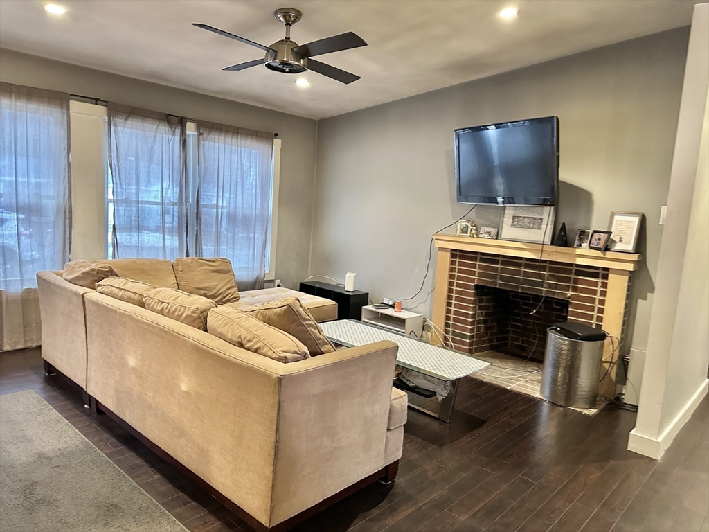 153 Freeman Street Haverhill, MA 01832 - Photo 9 of 31