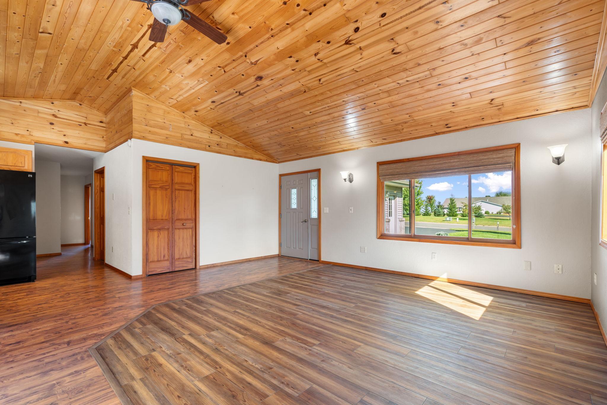 140 Reinhart Drive Shell Lake, WI 54871 - Photo 11 of 26