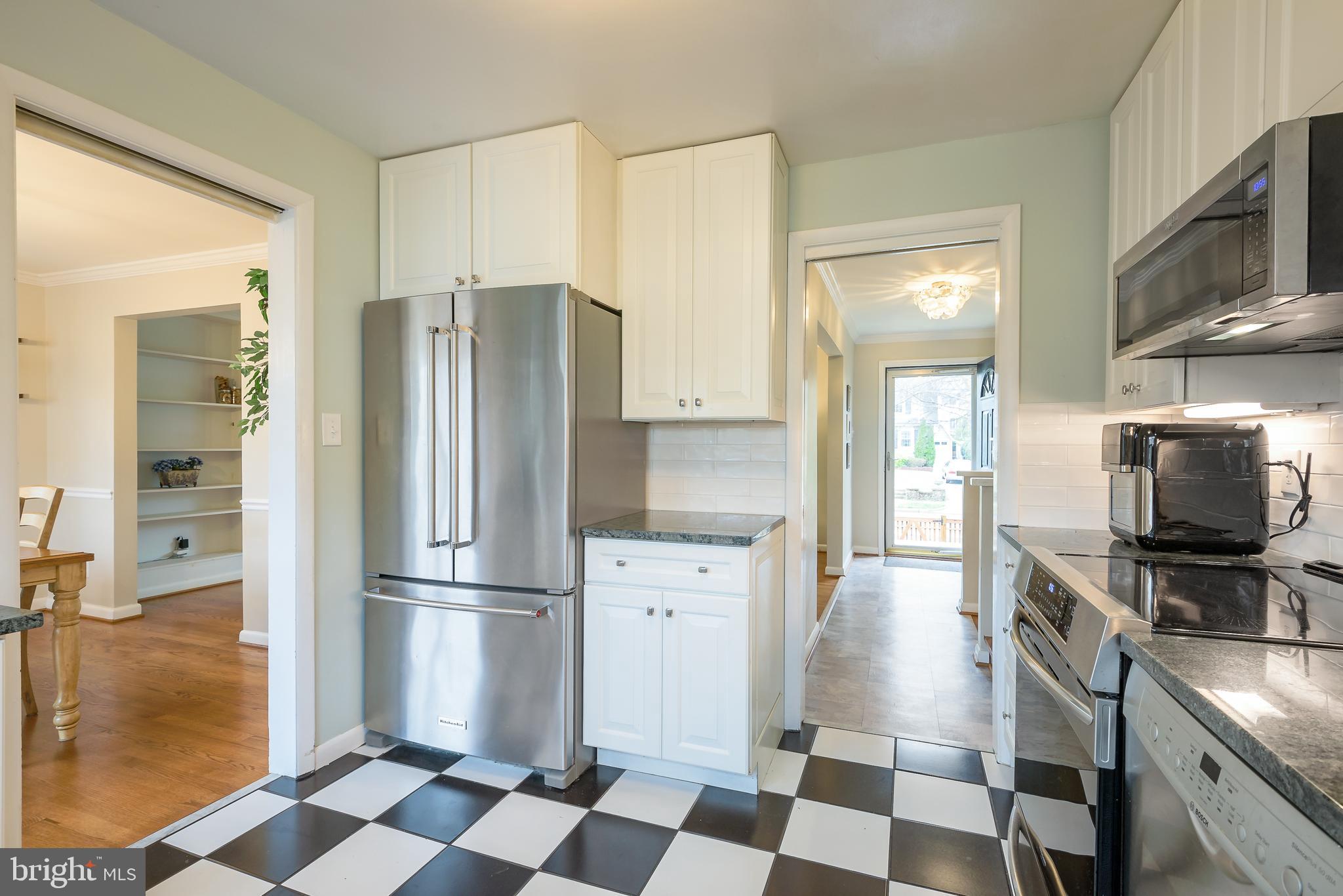 407 Russell Road Alexandria, VA 22301 - Photo 16 of 71