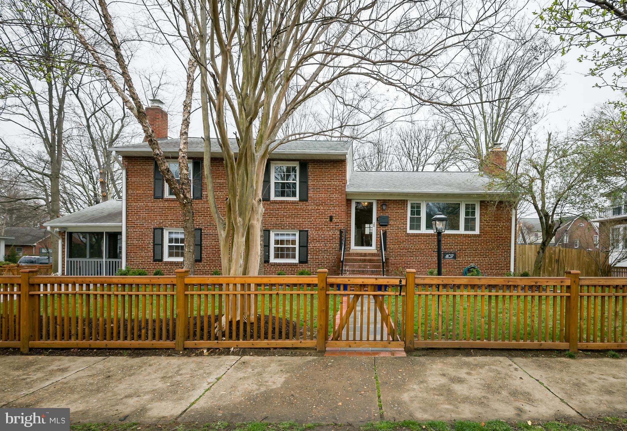 407 Russell Road Alexandria, VA 22301 - Photo 2 of 71