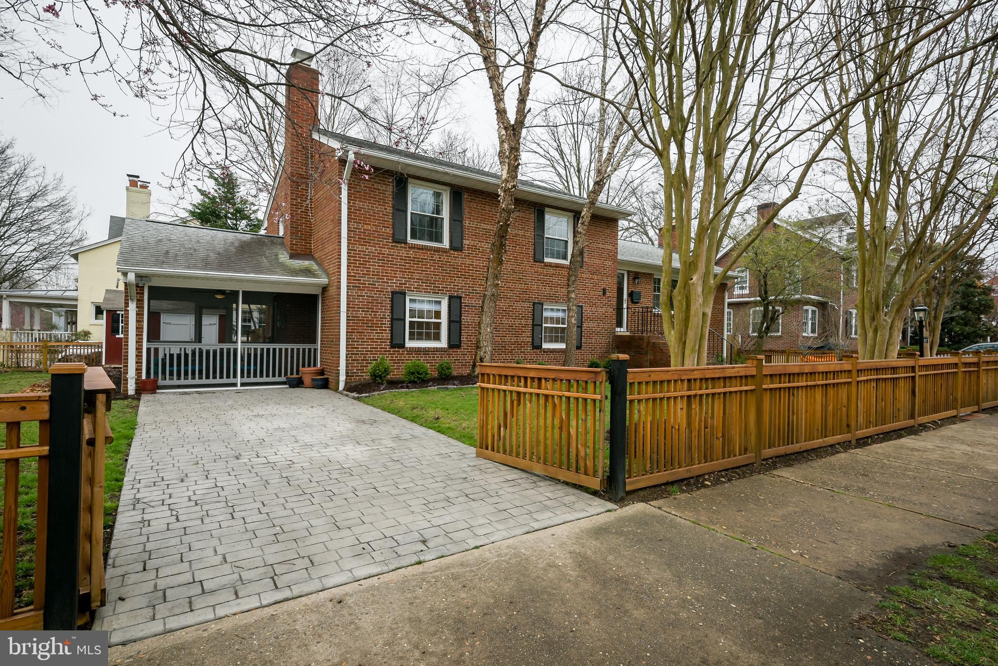 407 Russell Road Alexandria, VA 22301 - Photo 3 of 71