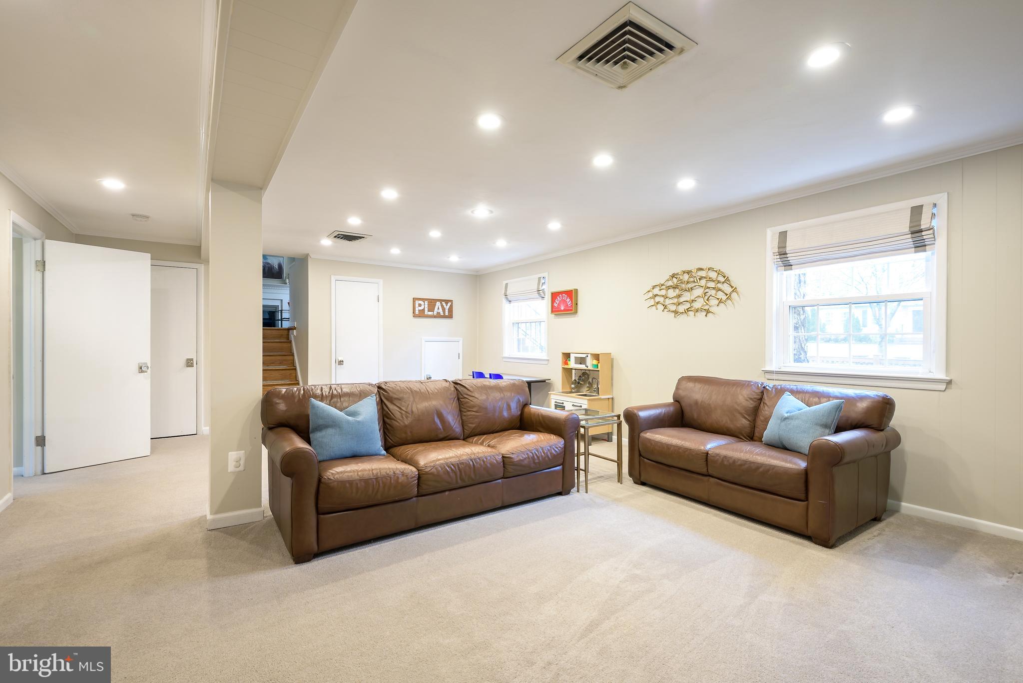 407 Russell Road Alexandria, VA 22301 - Photo 32 of 71