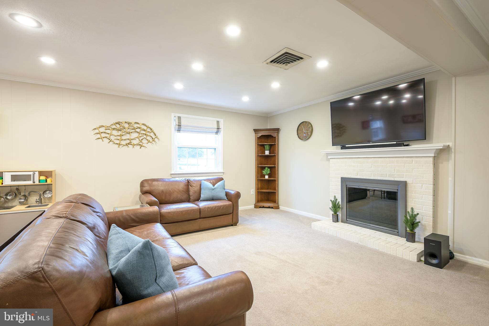 407 Russell Road Alexandria, VA 22301 - Photo 33 of 71