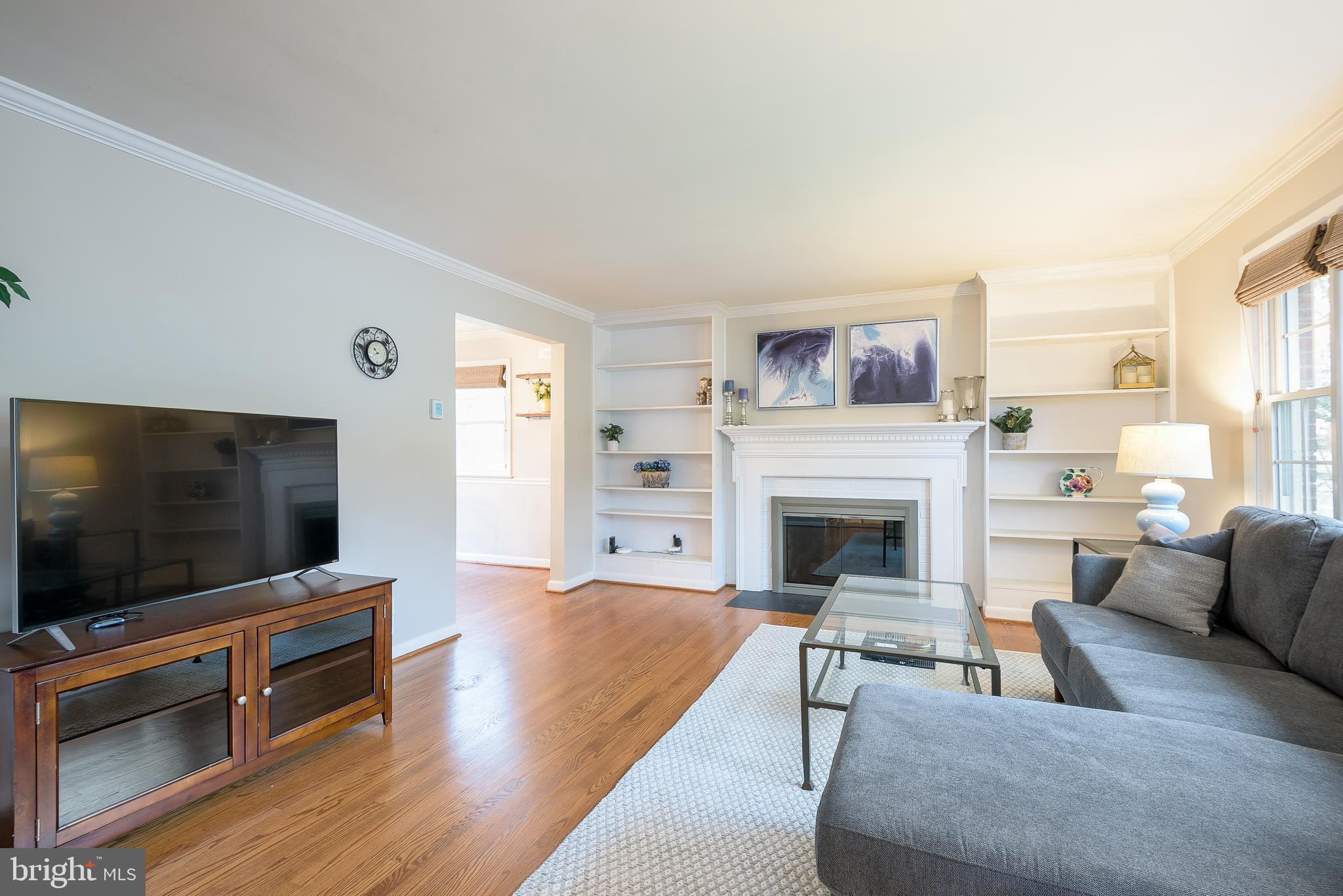 407 Russell Road Alexandria, VA 22301 - Photo 10 of 71