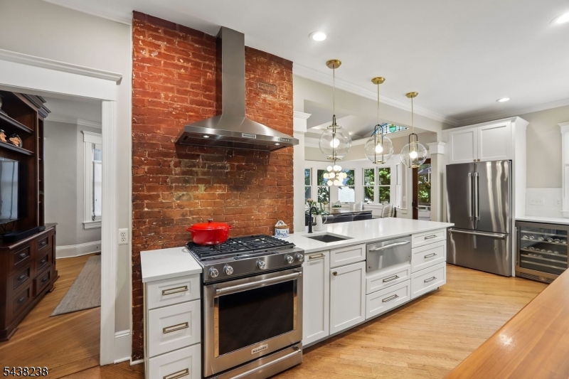 22 Oak Ridge Avenue Summit, NJ 07901 - Photo 11 of 38