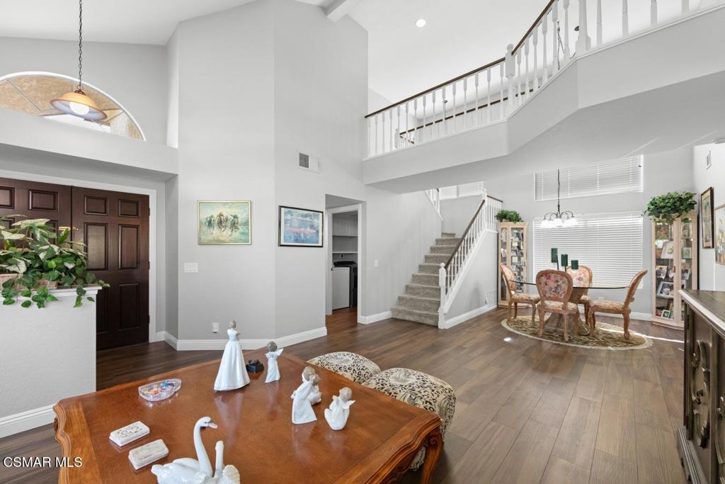 582 Fairfield Road Simi Valley, CA 93065 - Photo 4 of 31 a living room with furniture and wooden floor