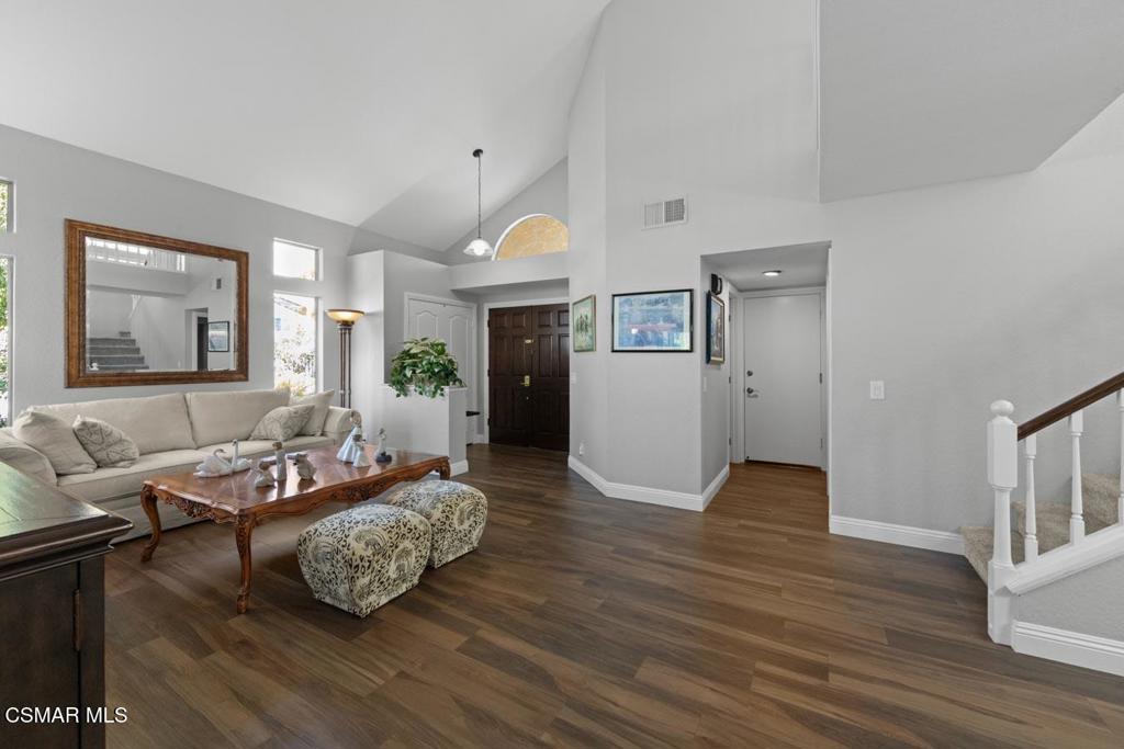 582 Fairfield Road Simi Valley, CA 93065 - Photo 5 of 31 a living room with furniture and wooden floor