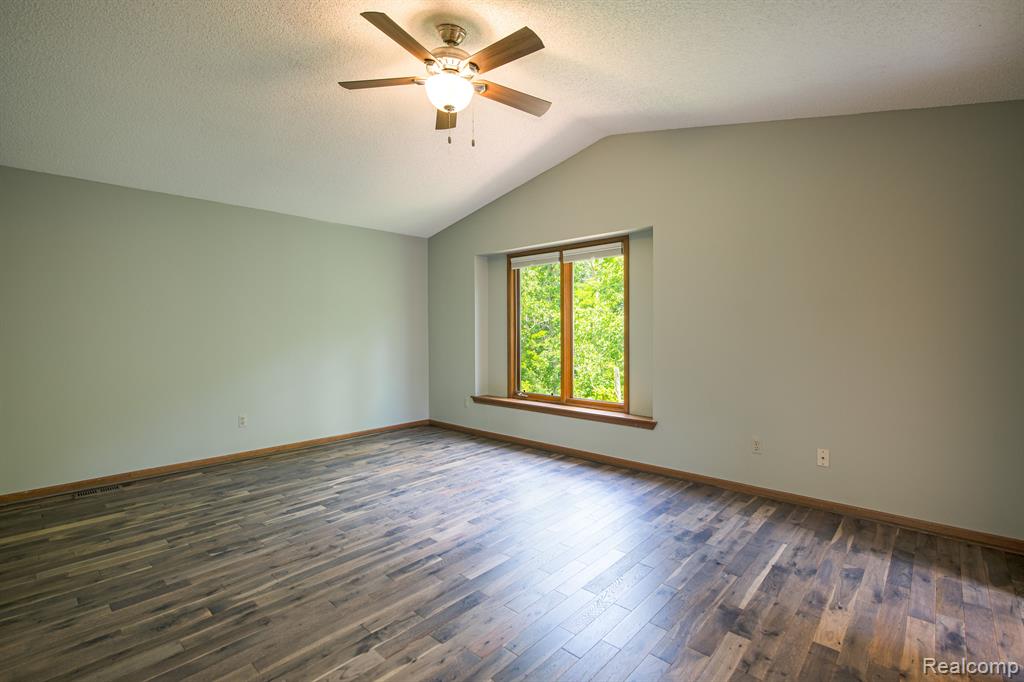 22140 River Ridge Trail Farmington Hills, MI 48335 - Photo 10 of 27
