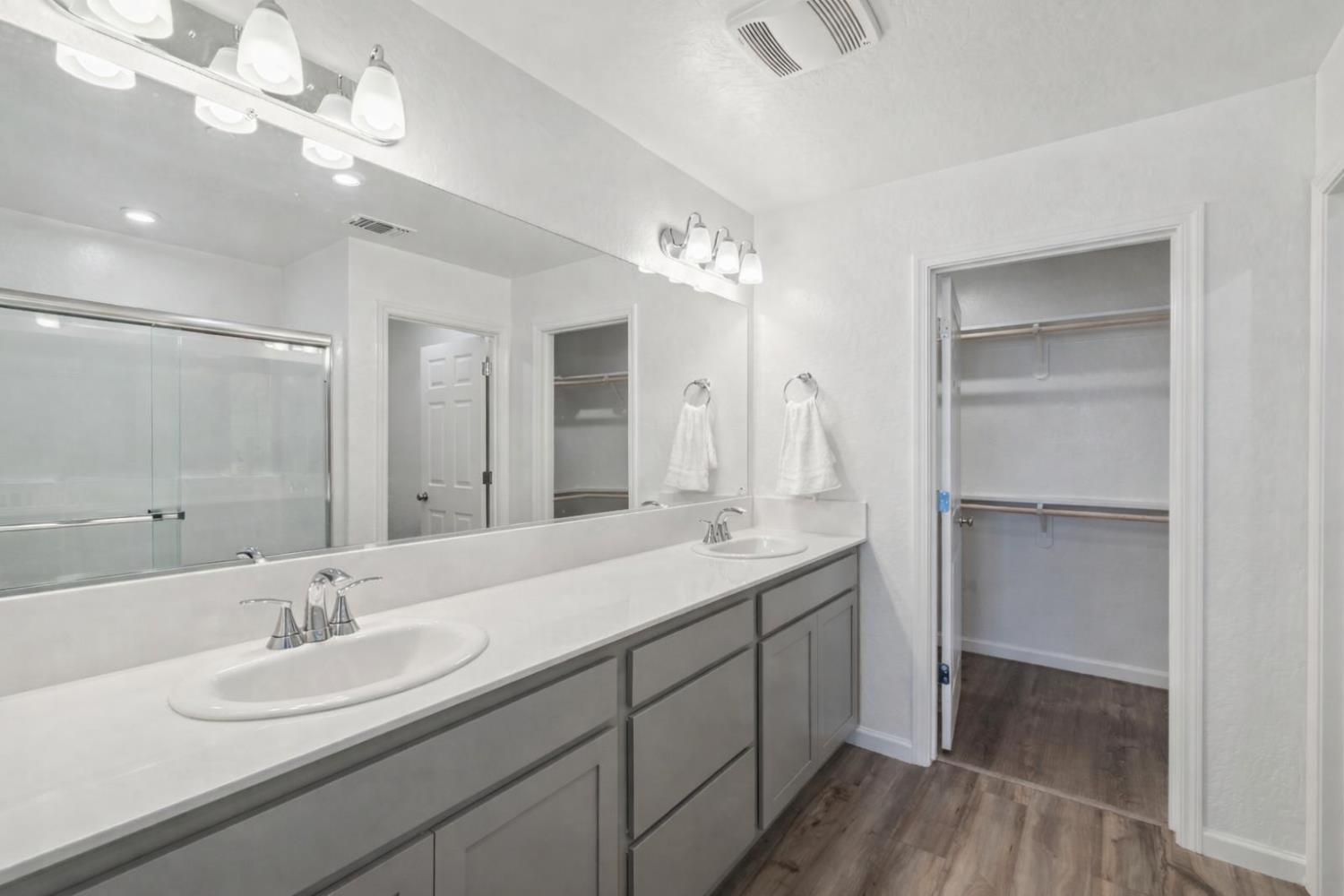 264 Rosebriar Street Madera, CA 93638 - Photo 15 of 28