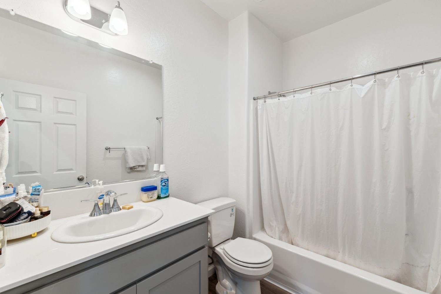 264 Rosebriar Street Madera, CA 93638 - Photo 10 of 29