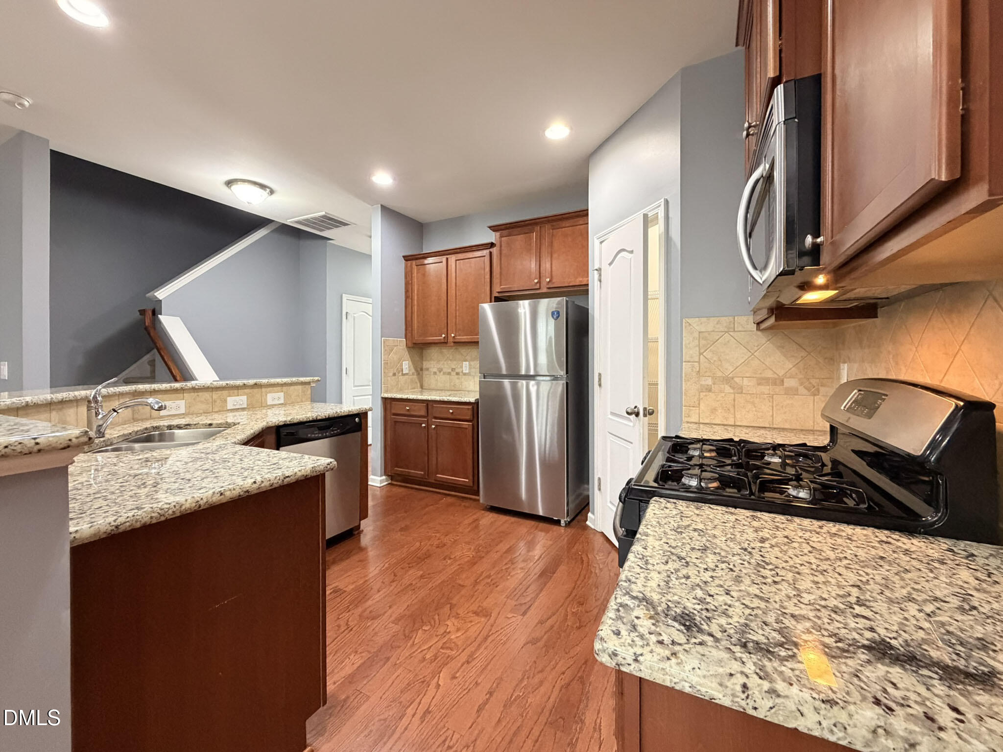 8268 Primanti Boulevard Raleigh, NC 27612 - Photo 12 of 49 10