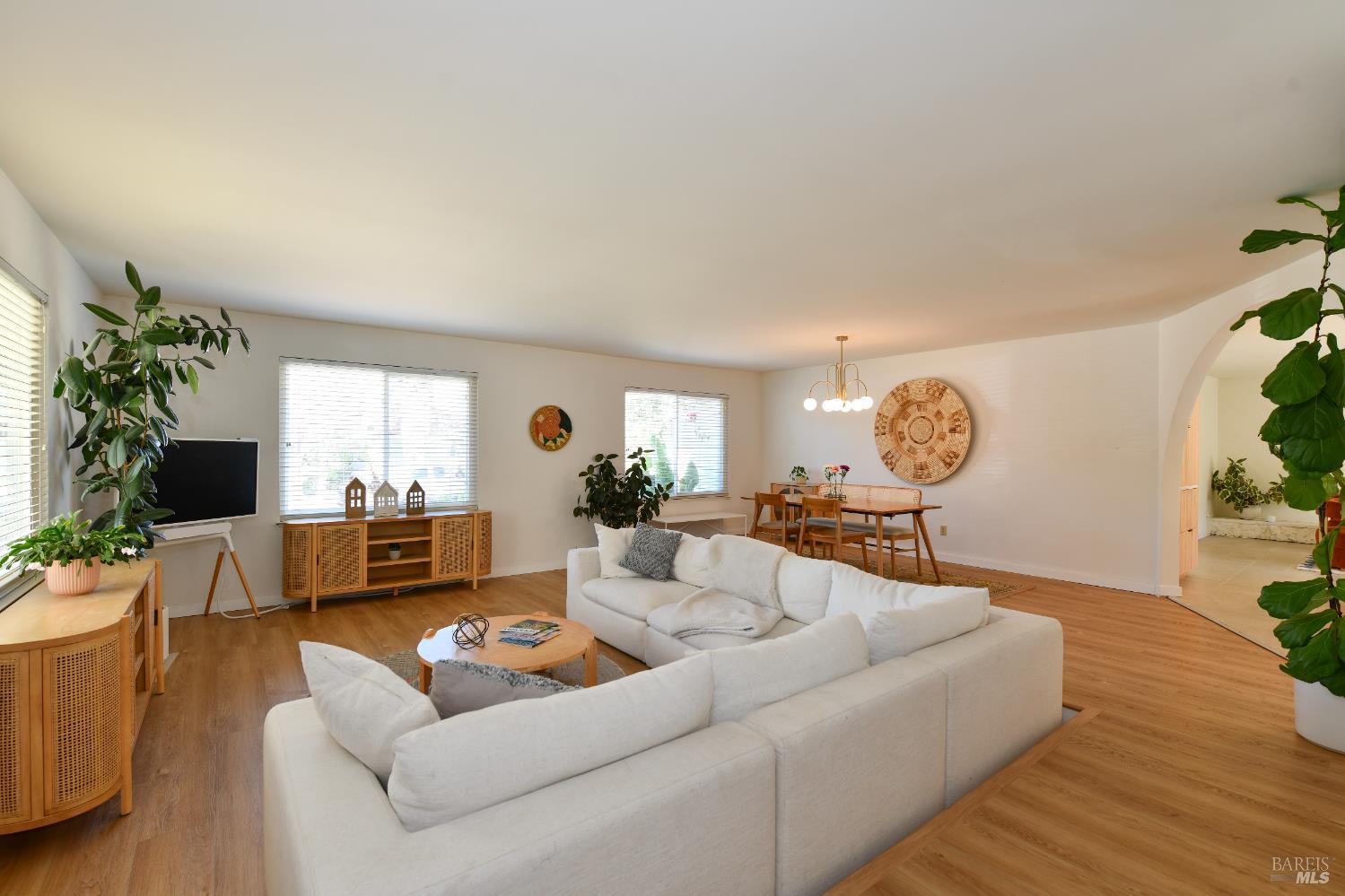 2148 San Antonio Drive Santa Rosa, CA 95405 - Photo 6 of 23