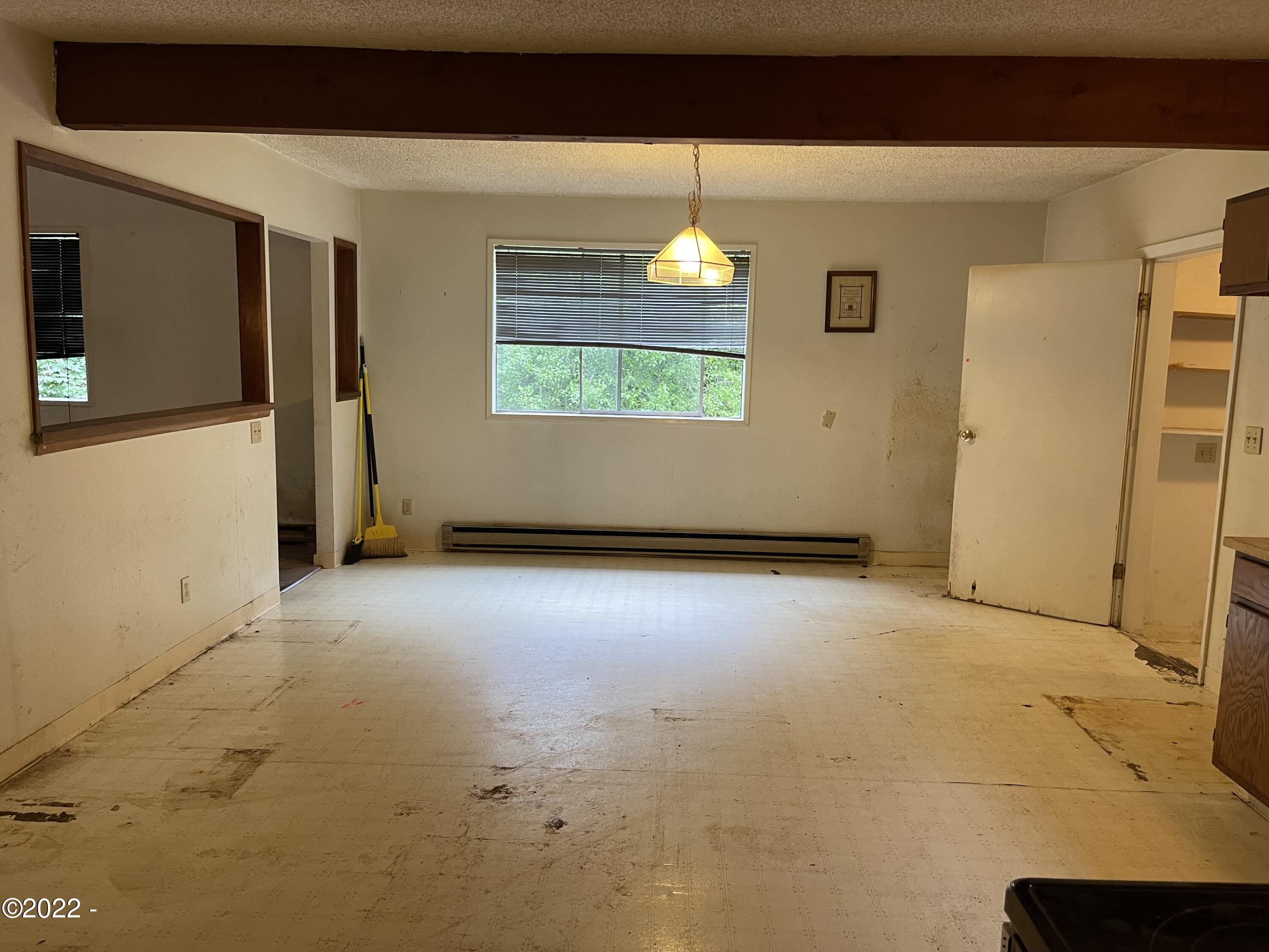 1049 Olalla Road Toledo, OR 97391 - Photo 12 of 21 11