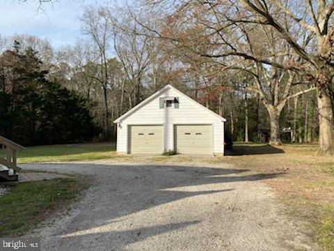 Detached 2 car garage