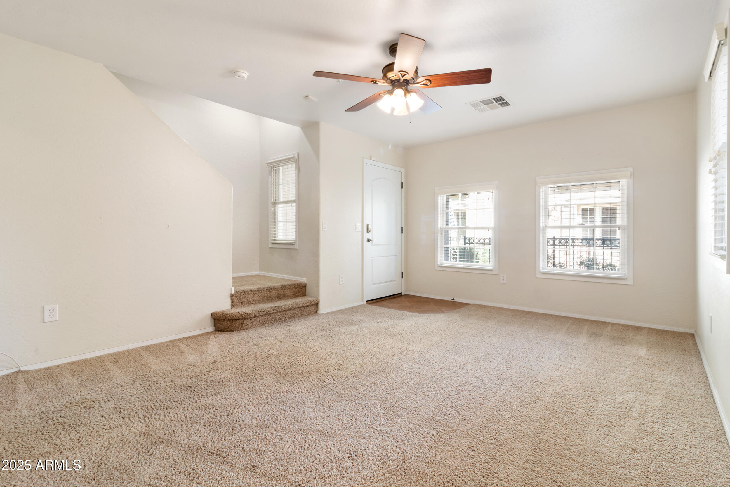 2789 South Key Biscayne Drive Gilbert, AZ 85295 - Photo 34 of 47 a view of an empty room with a window