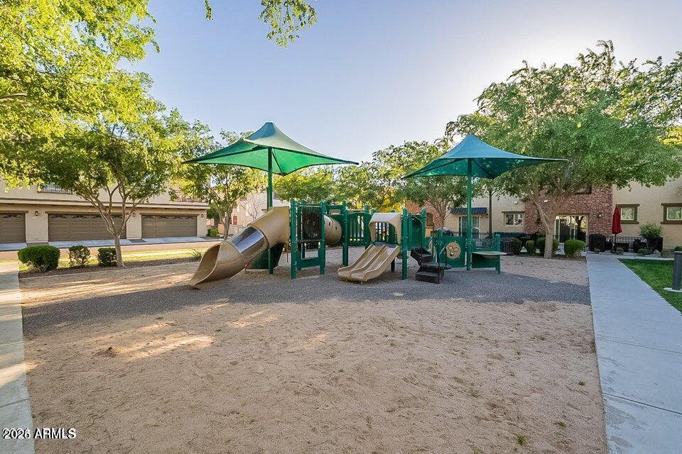 2789 South Key Biscayne Drive Gilbert, AZ 85295 - Photo 40 of 47 a view of a house with backyard and sitting area