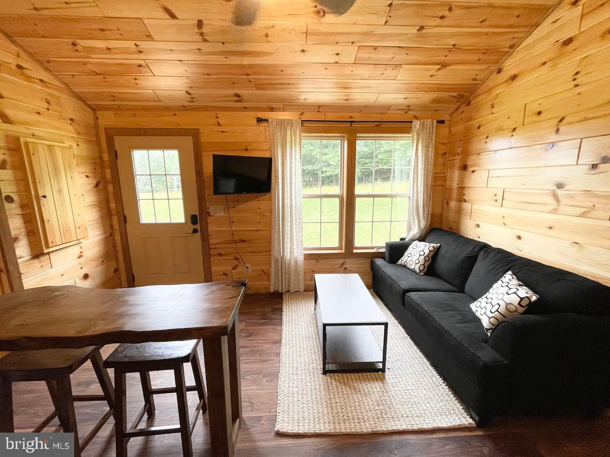 184 Skiles- Pitsenbarger Road Franklin, WV 26807 - Photo 14 of 39 Cozy cabin retreat with natural charm.