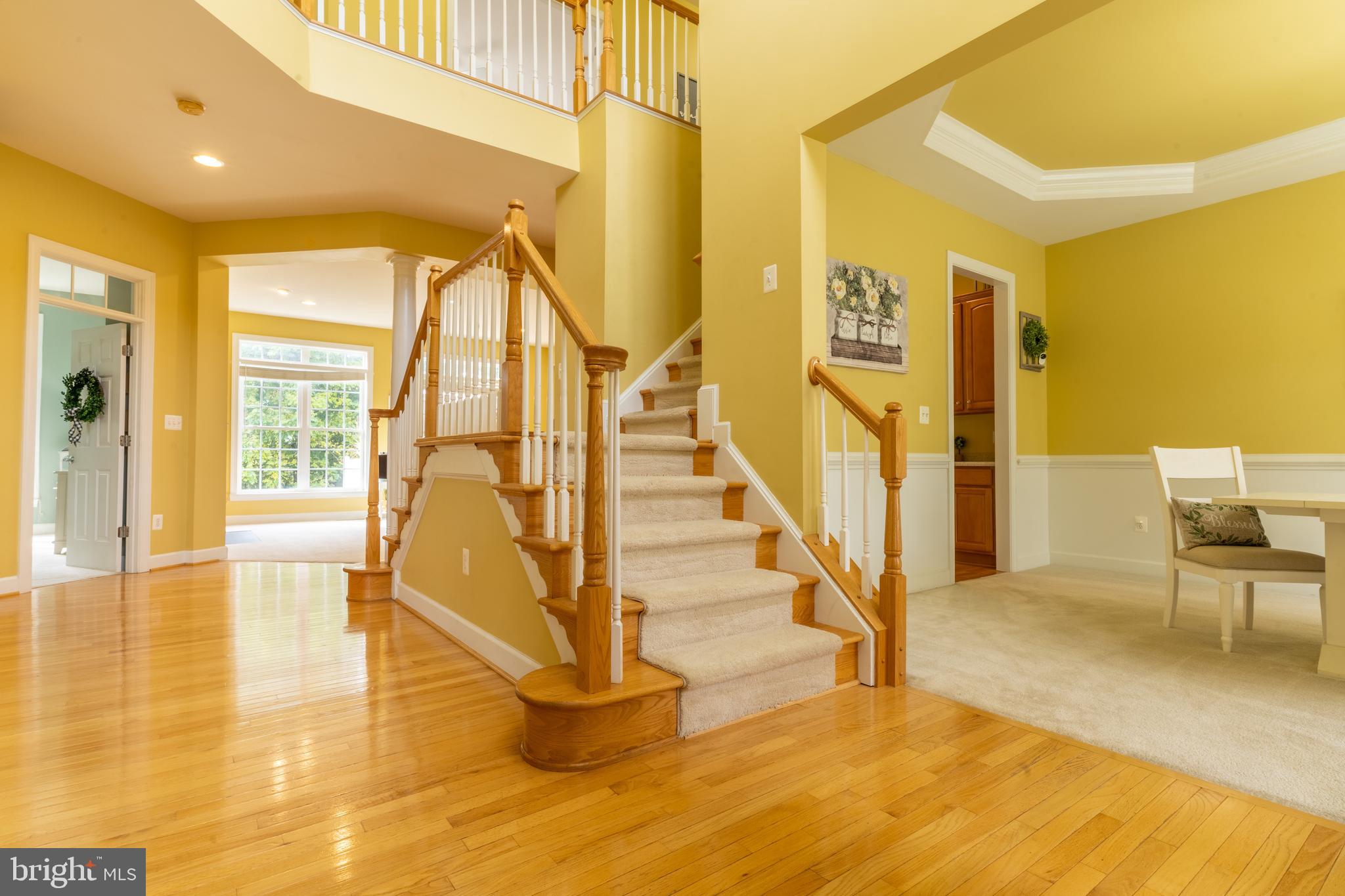 23112 Persimmon Ridge Road Clarksburg, MD 20871 - Photo 16 of 49 Entryway
