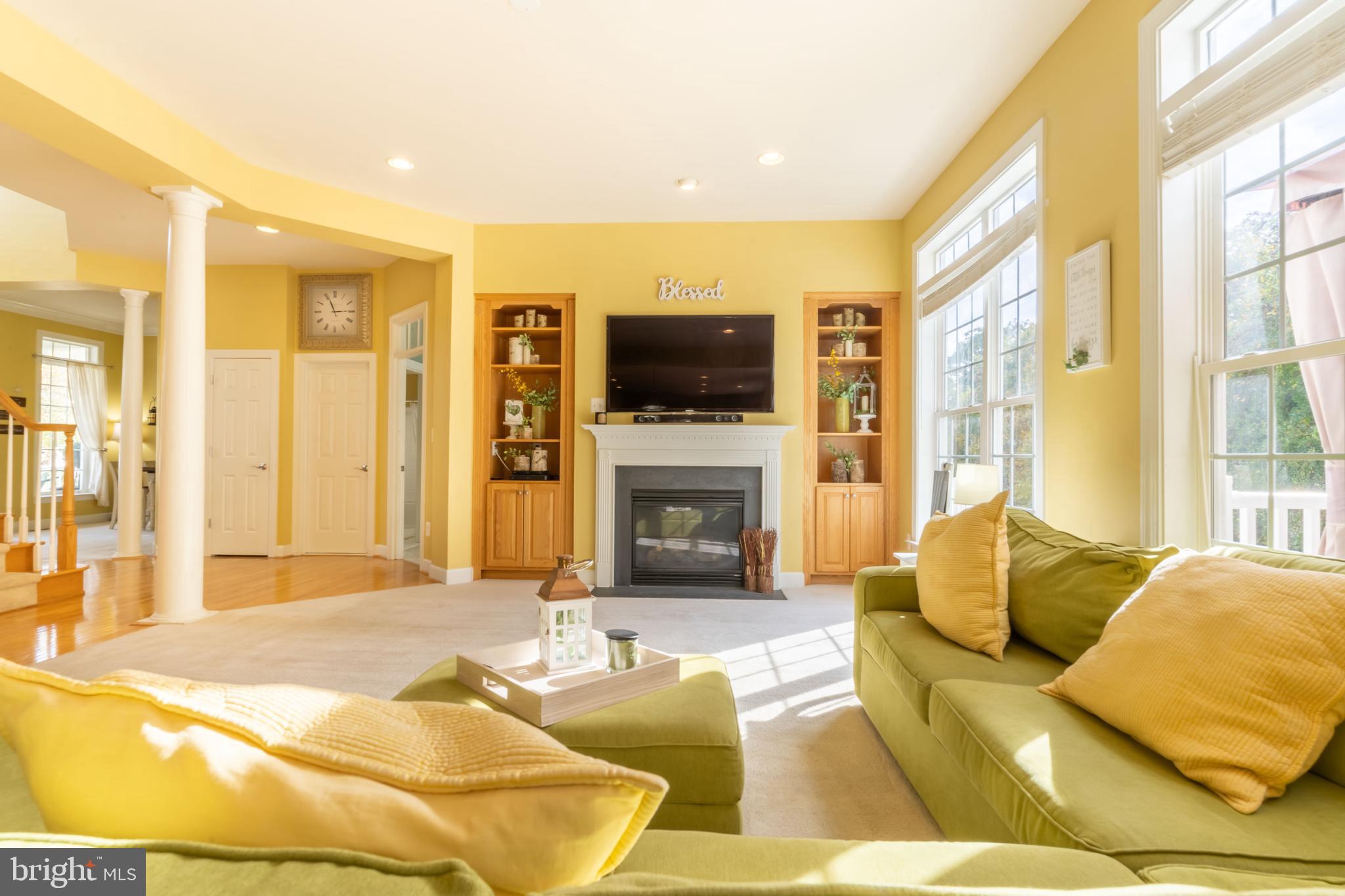23112 Persimmon Ridge Road Clarksburg, MD 20871 - Photo 3 of 49 Family Room