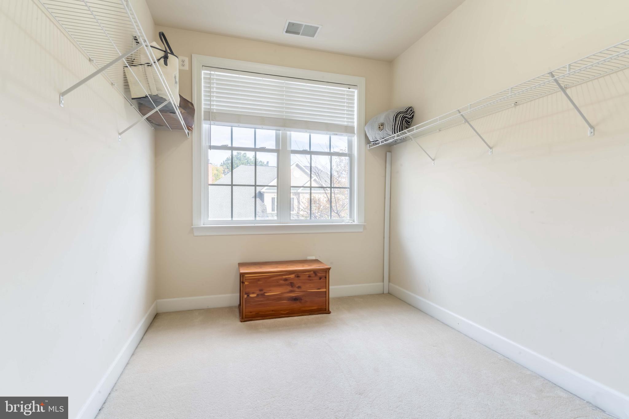 23112 Persimmon Ridge Road Clarksburg, MD 20871 - Photo 27 of 49 Primary Closet