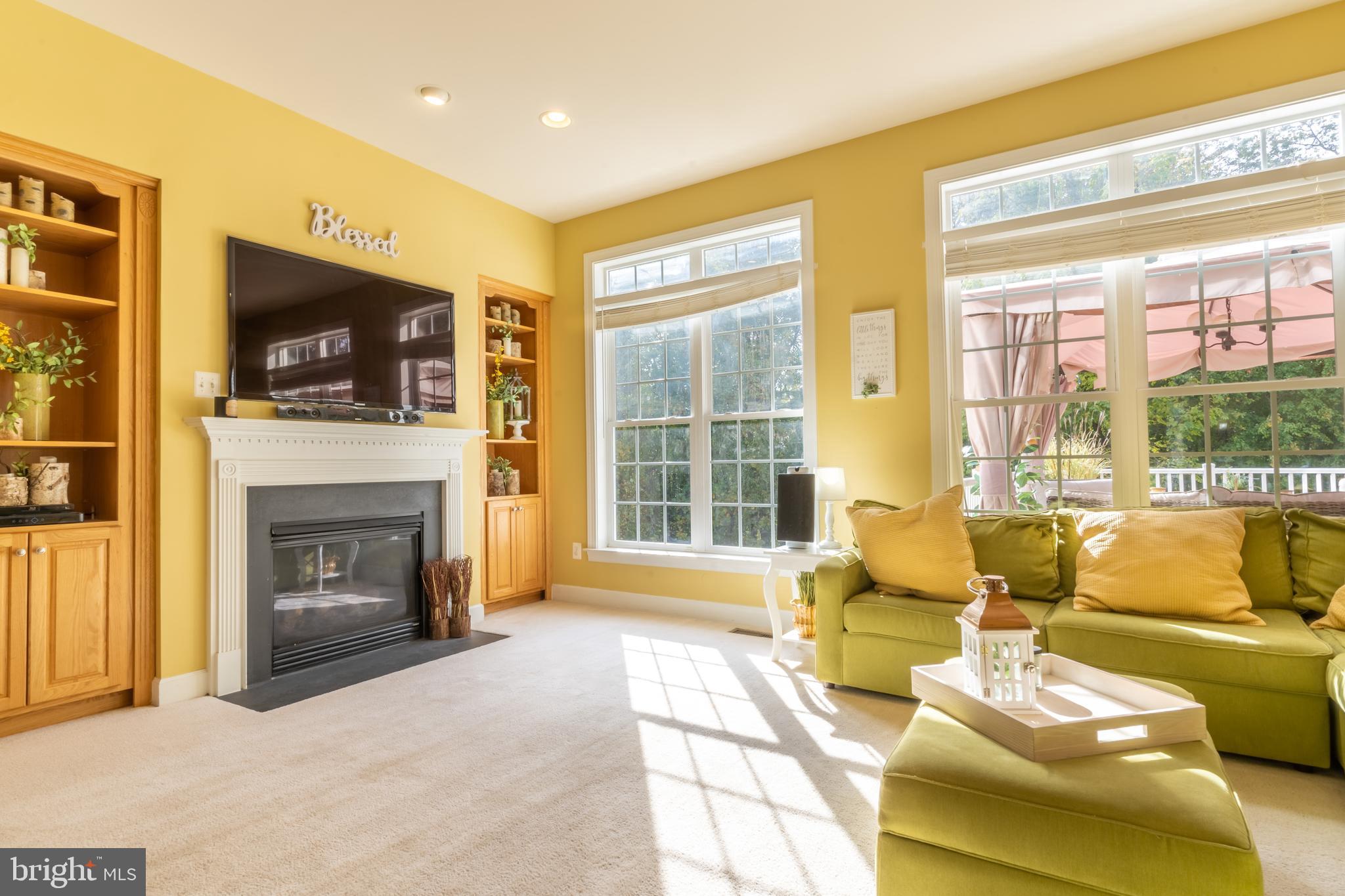 23112 Persimmon Ridge Road Clarksburg, MD 20871 - Photo 4 of 49 Family Room