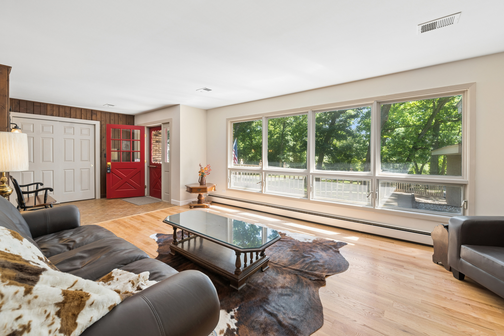 3605 Oak Ridge Road Crystal Lake, IL 60012 - Photo 2 of 24