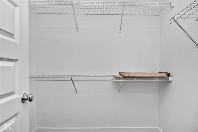 $2,300 | 15254 Swallow Fls Way, Fishers, IN 46037