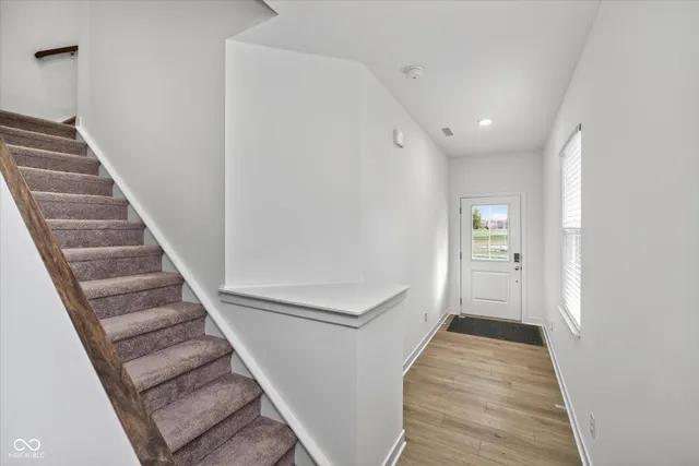 $2,300 | 15254 Swallow Fls Way, Fishers, IN 46037