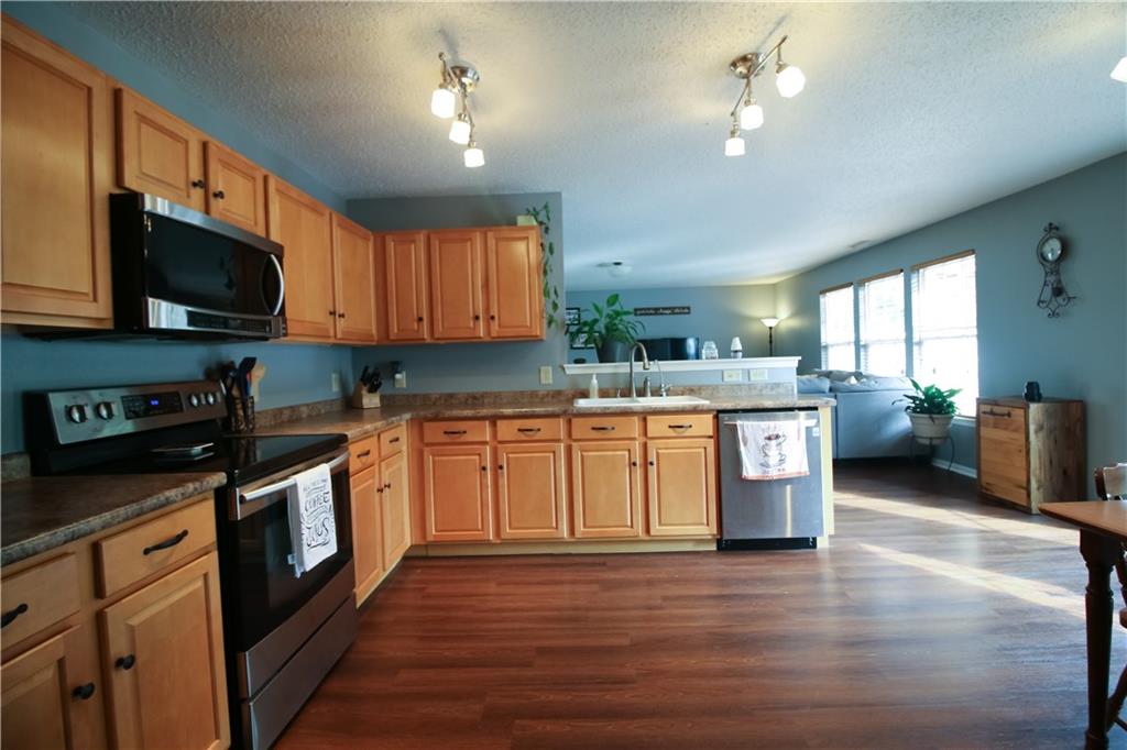 3330 Spring Wind Lane Indianapolis, IN 46239 - Photo 11 of 41 Gallery Image 11
