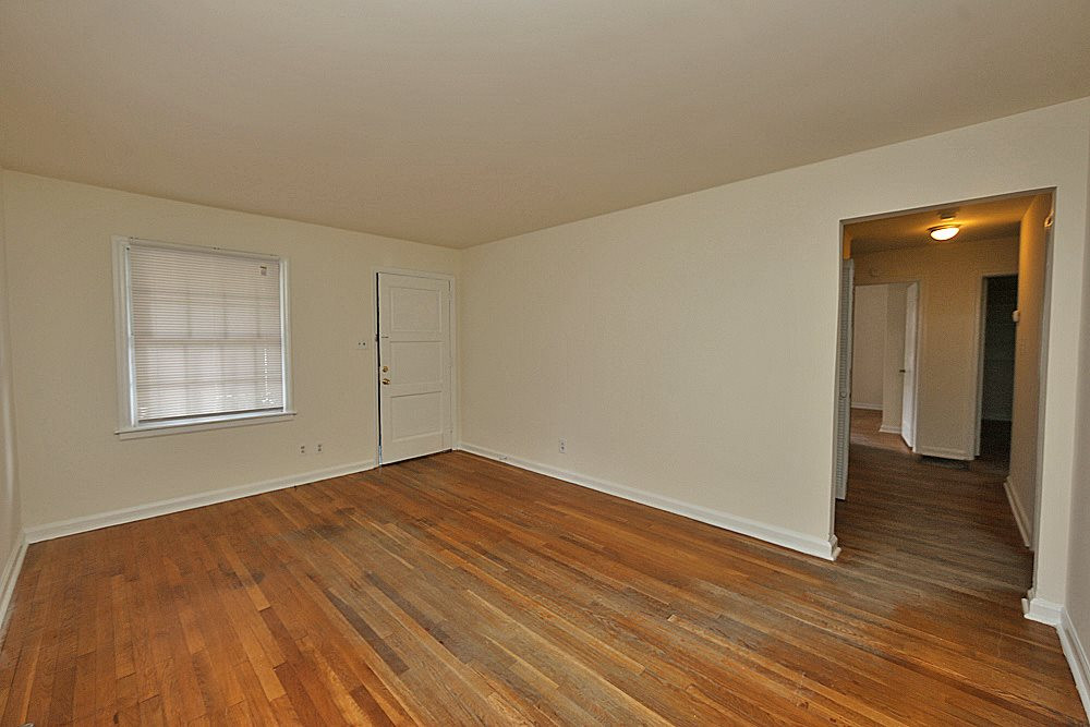 1109 North King Charles Road Raleigh, NC 27610 - Photo 4 of 13 Photo 4